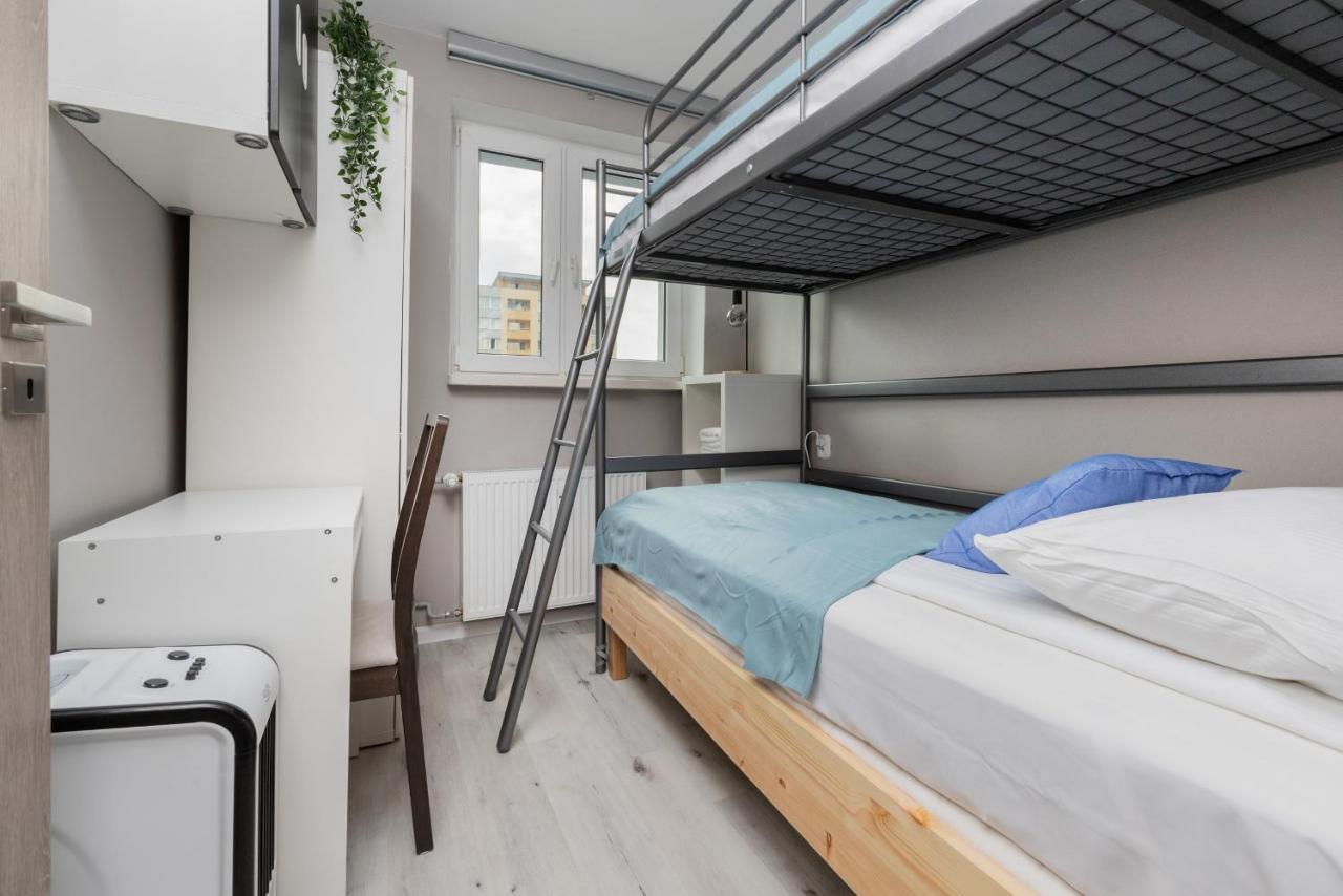 Family Apartment With Balcony In Gdynia By Noclegi Renters Esterno foto