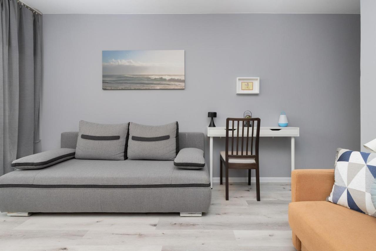 Family Apartment With Balcony In Gdynia By Noclegi Renters Esterno foto